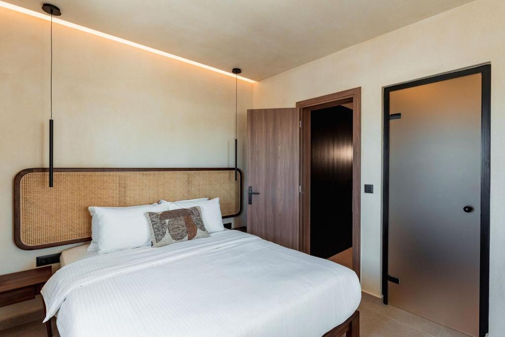 Agios Georgios  Peranosa The Residency 아파트 호텔 외부 사진