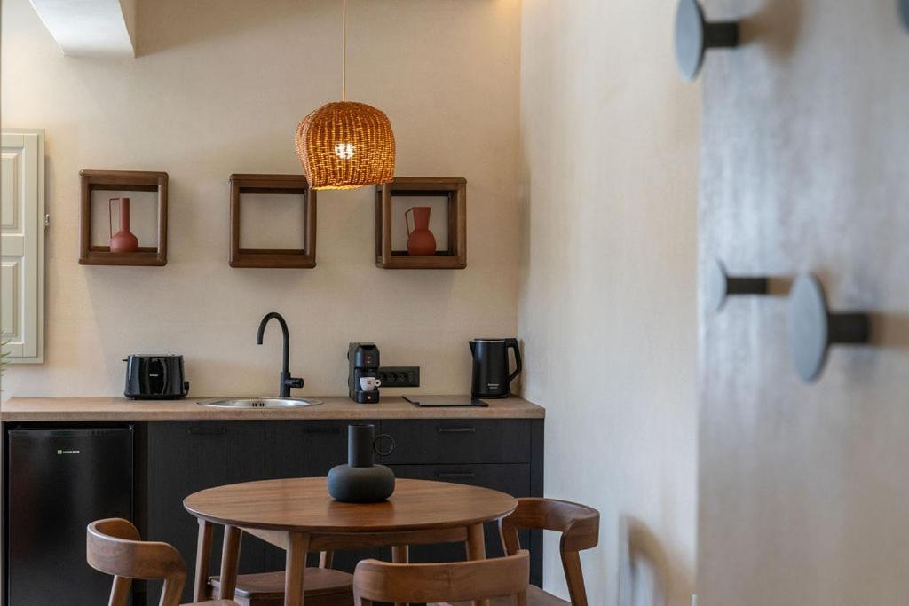 Agios Georgios  Peranosa The Residency 아파트 호텔 외부 사진