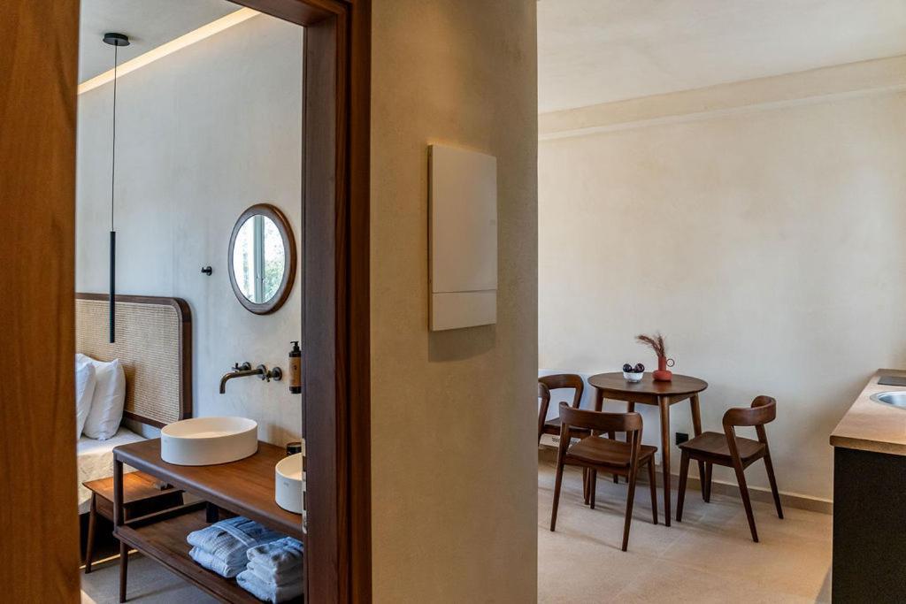 Agios Georgios  Peranosa The Residency 아파트 호텔 외부 사진