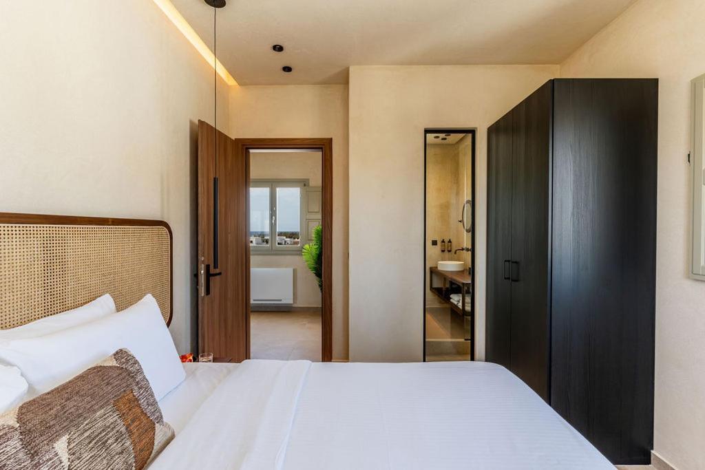 Agios Georgios  Peranosa The Residency 아파트 호텔 외부 사진